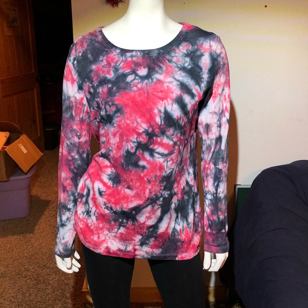 Women’s Long Sleeve Tie Dye